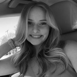 Meet your Posher, Kaylee